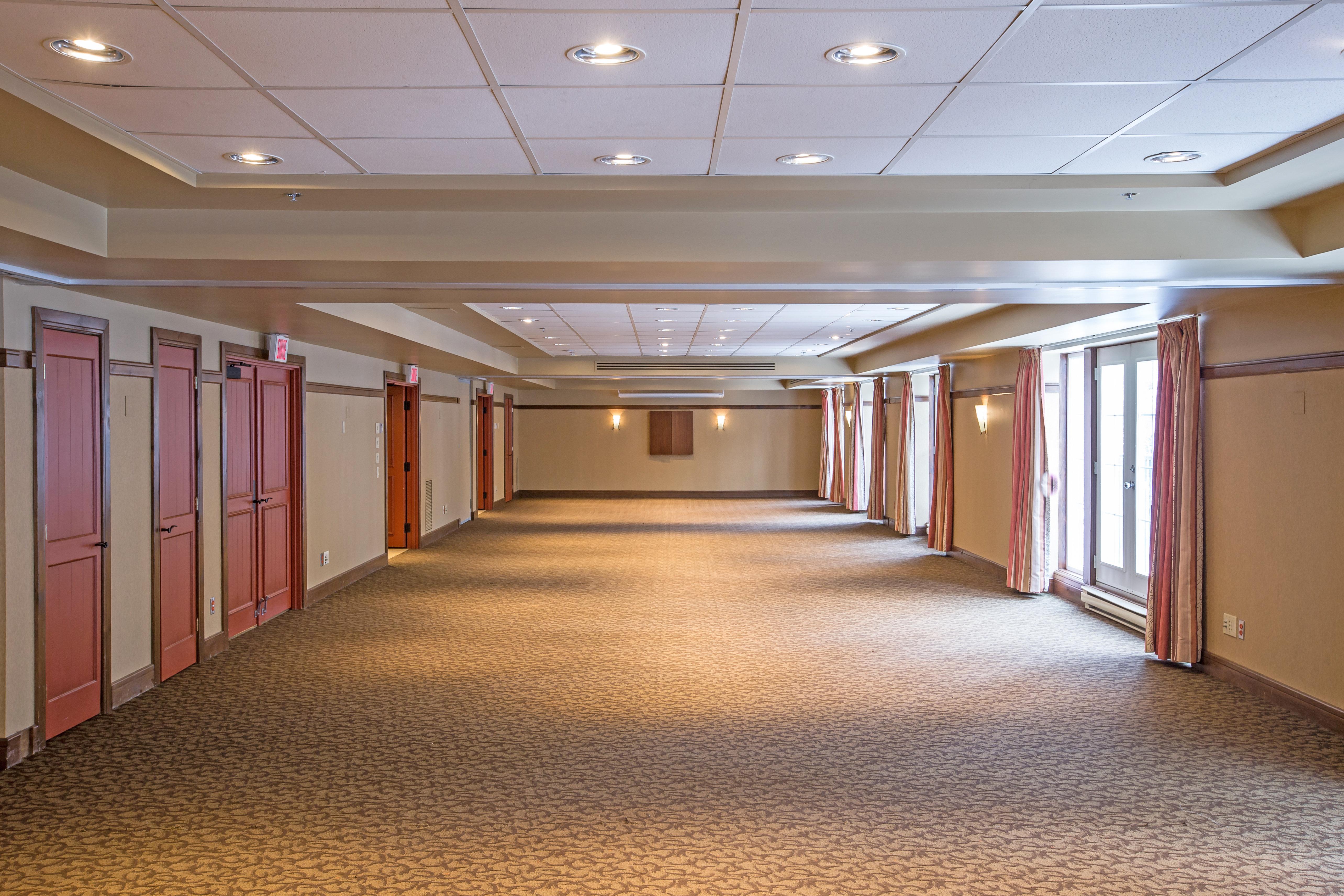 Holiday Inn Express & Suites Tremblant By Ihg Монт-Тремблант Екстериор снимка