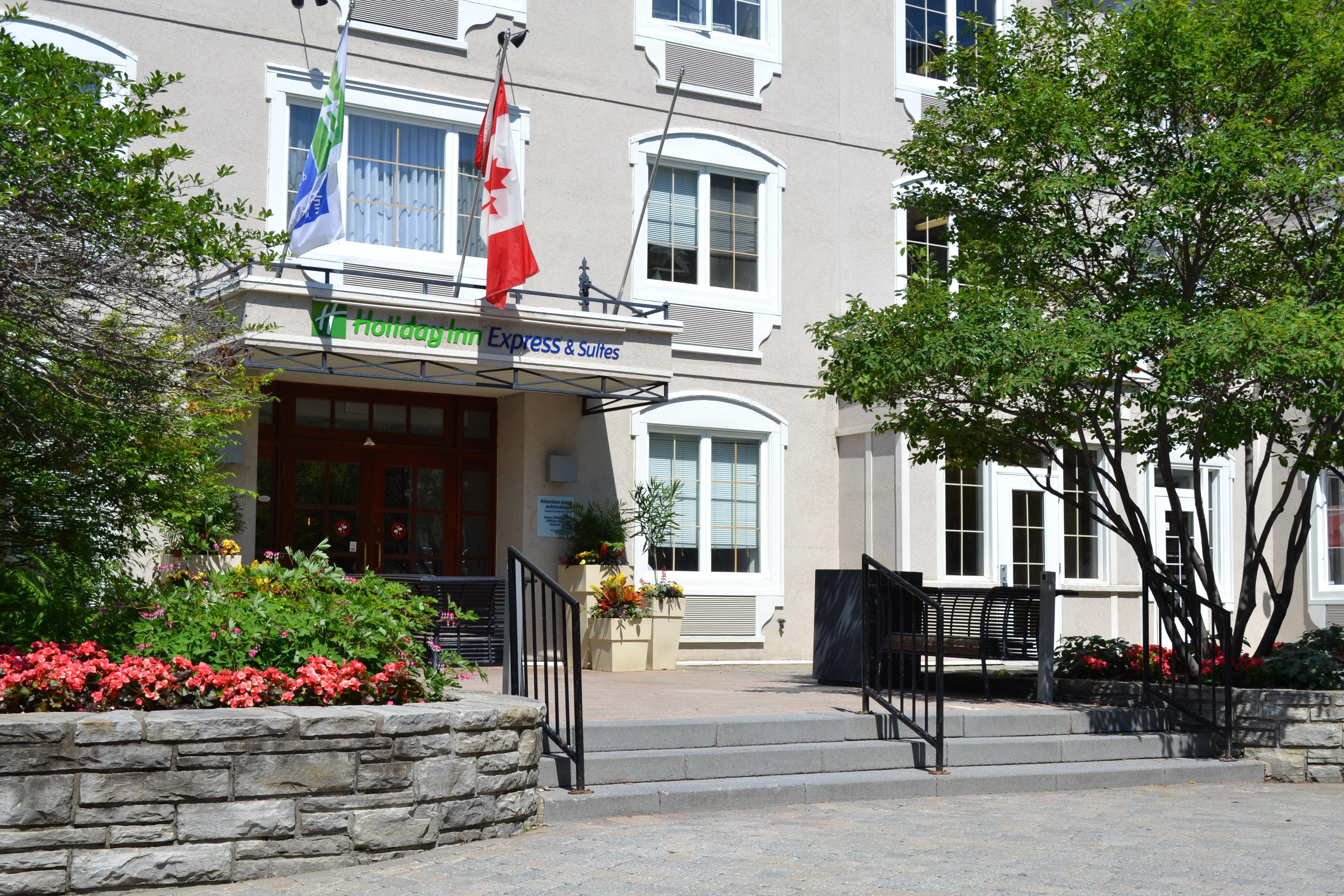 Holiday Inn Express & Suites Tremblant By Ihg Монт-Тремблант Екстериор снимка