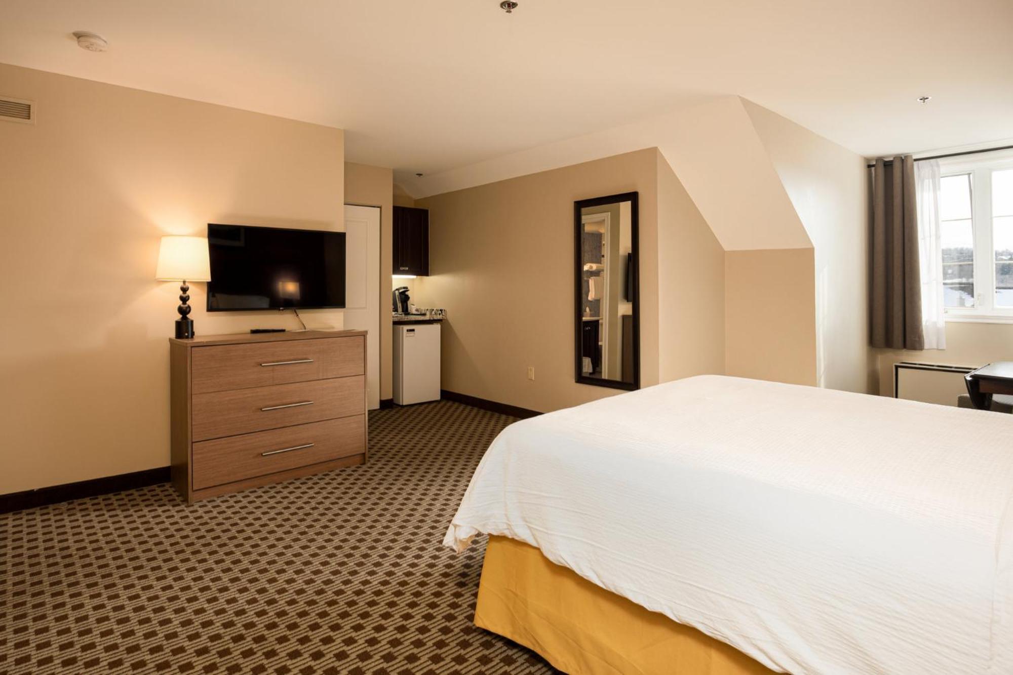 Holiday Inn Express & Suites Tremblant By Ihg Монт-Тремблант Екстериор снимка