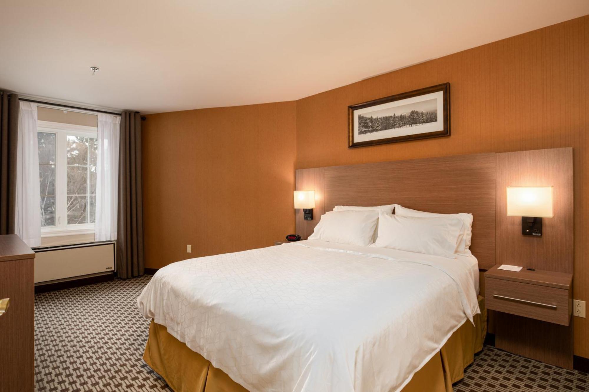 Holiday Inn Express & Suites Tremblant By Ihg Монт-Тремблант Екстериор снимка