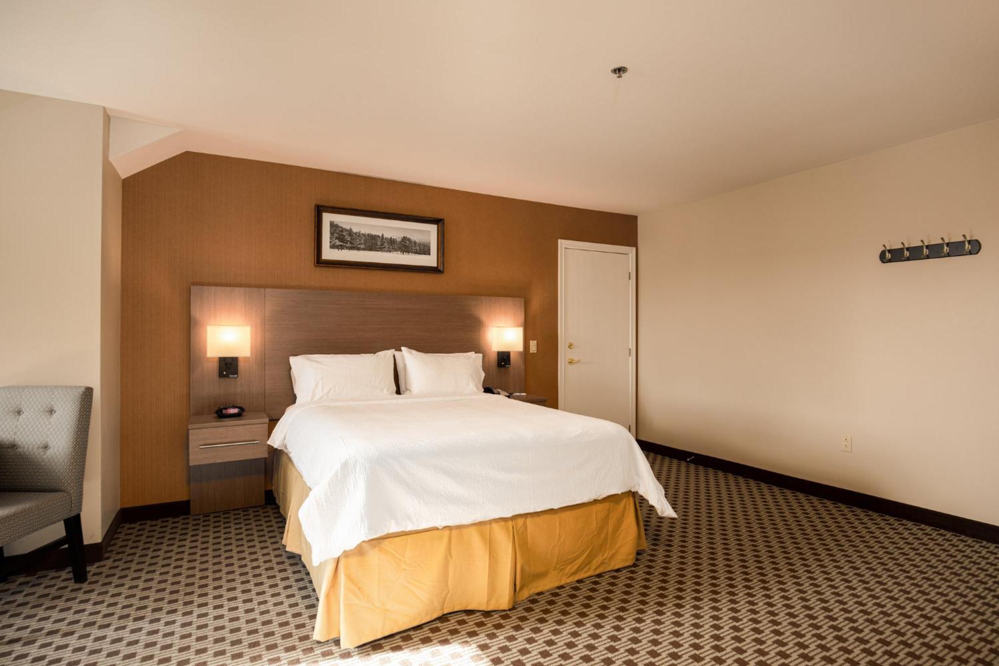 Holiday Inn Express & Suites Tremblant By Ihg Монт-Тремблант Екстериор снимка