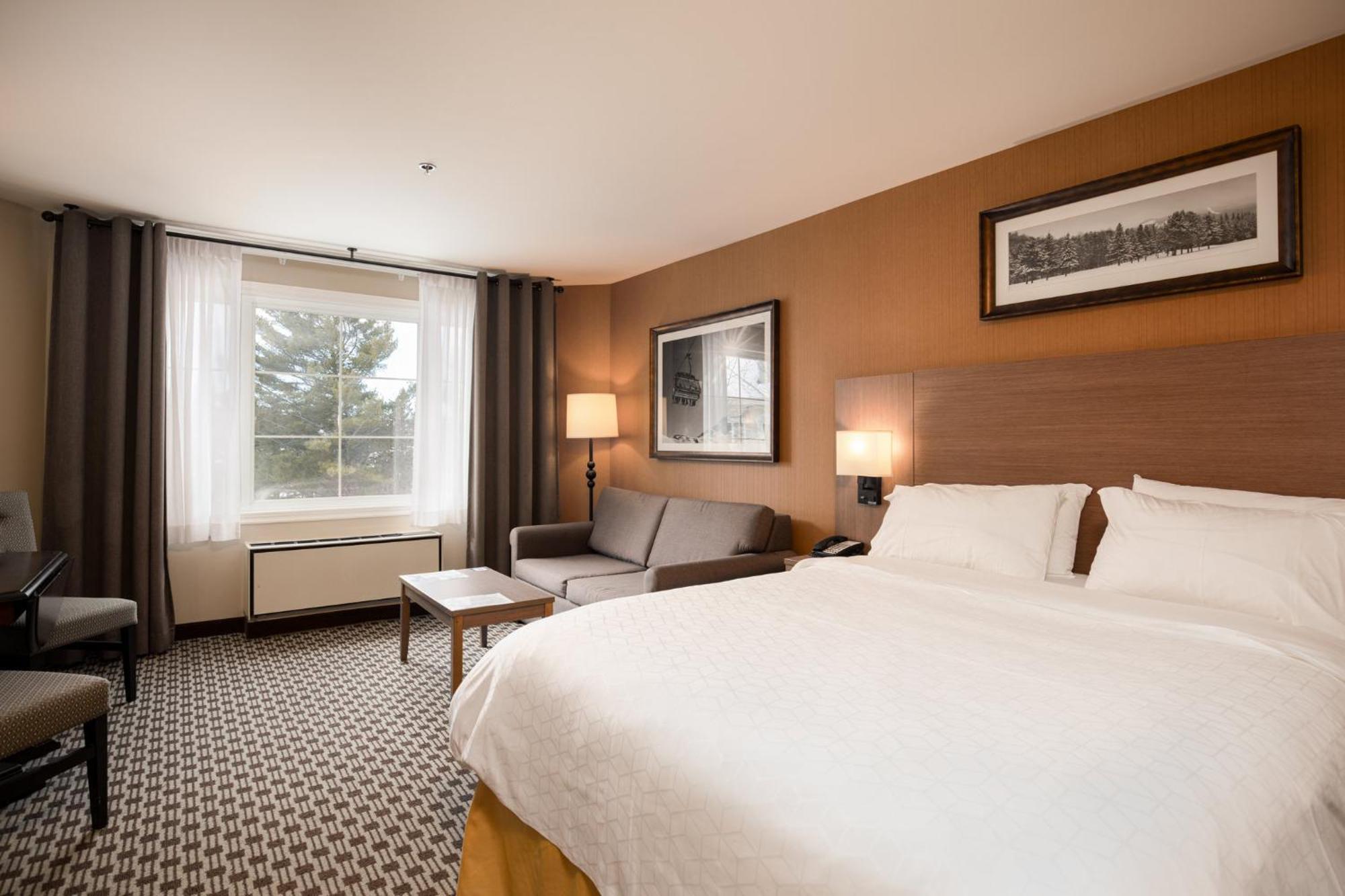 Holiday Inn Express & Suites Tremblant By Ihg Монт-Тремблант Екстериор снимка