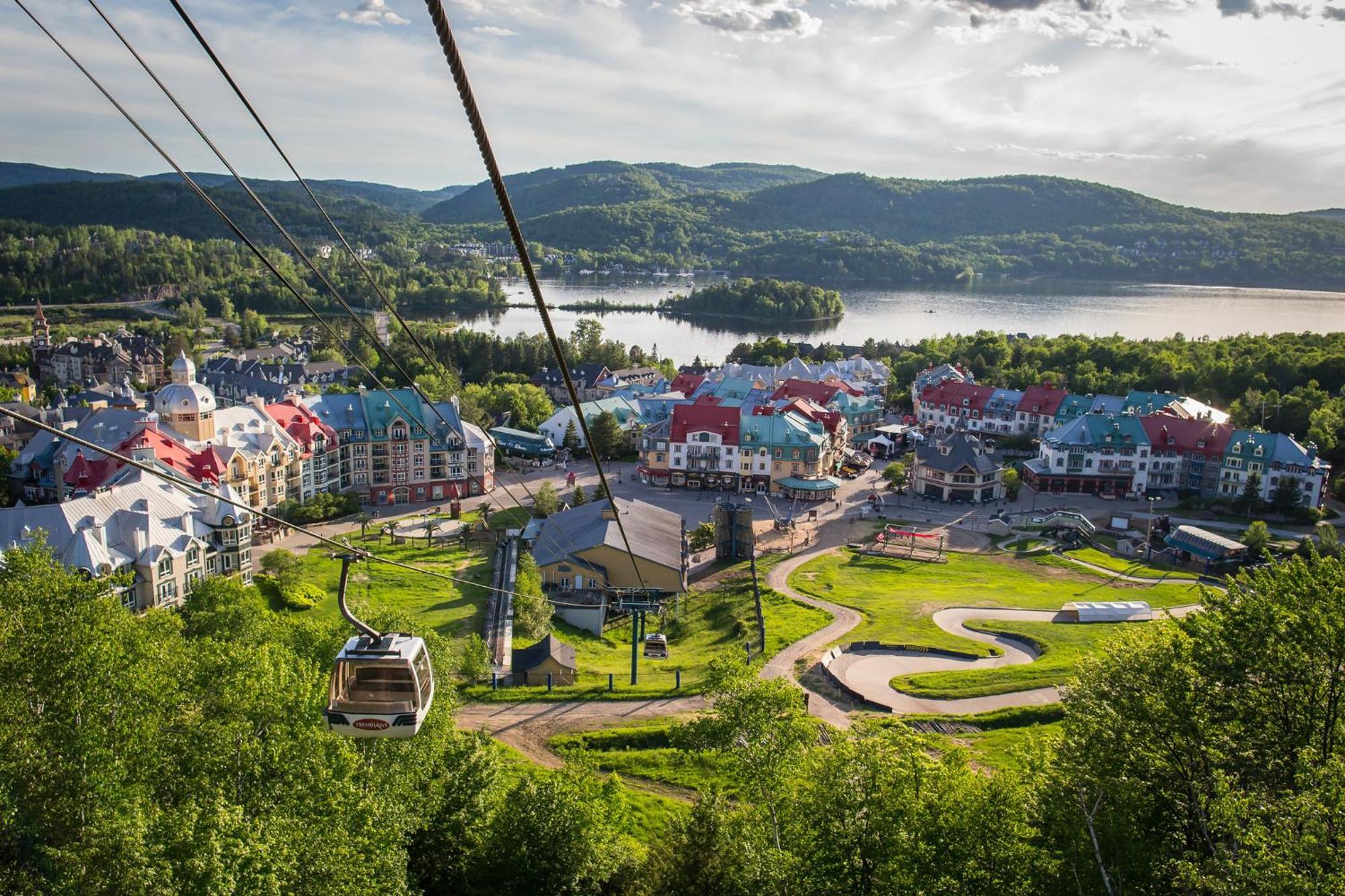 Holiday Inn Express & Suites Tremblant By Ihg Монт-Тремблант Екстериор снимка