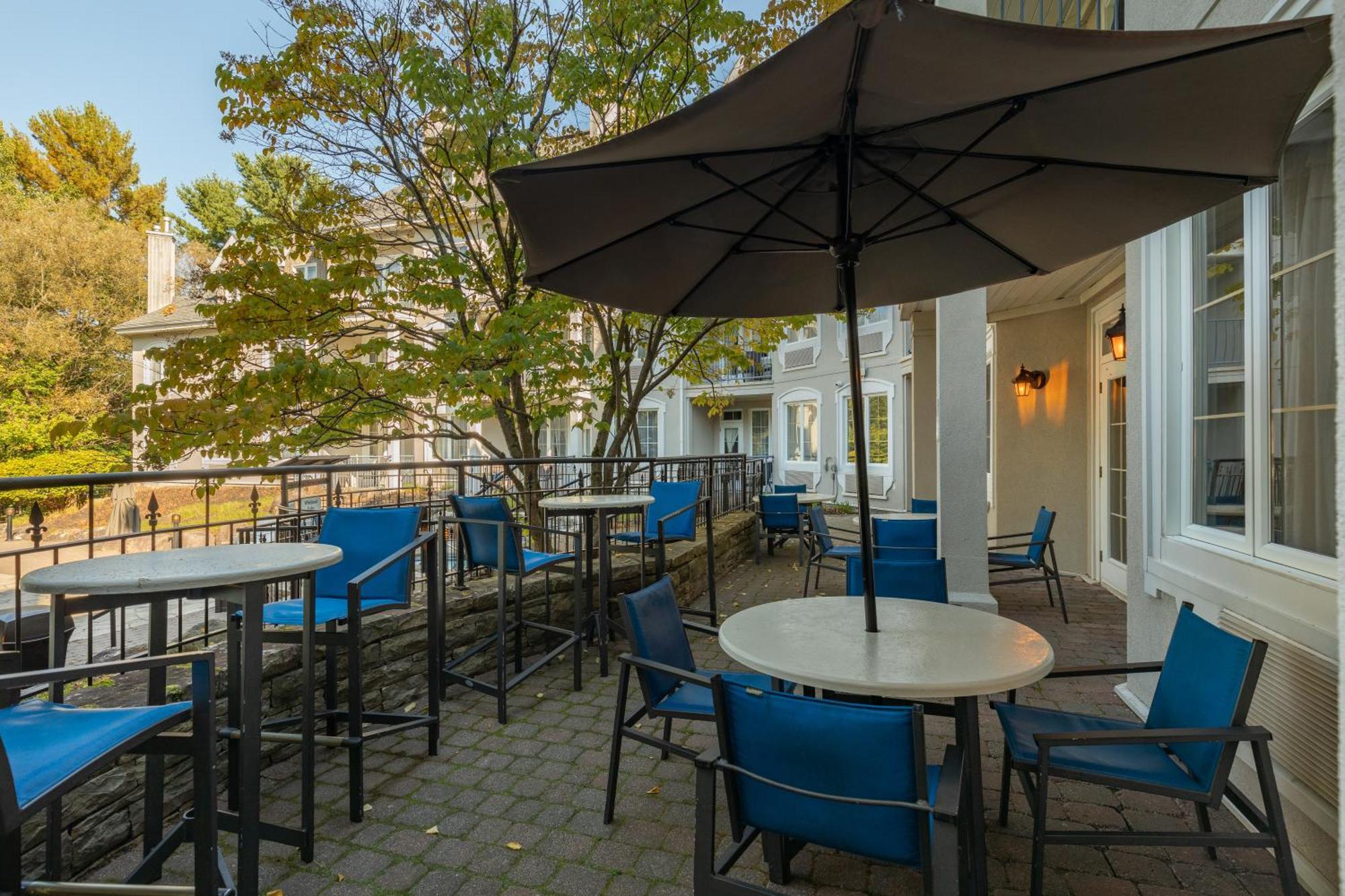 Holiday Inn Express & Suites Tremblant By Ihg Монт-Тремблант Екстериор снимка