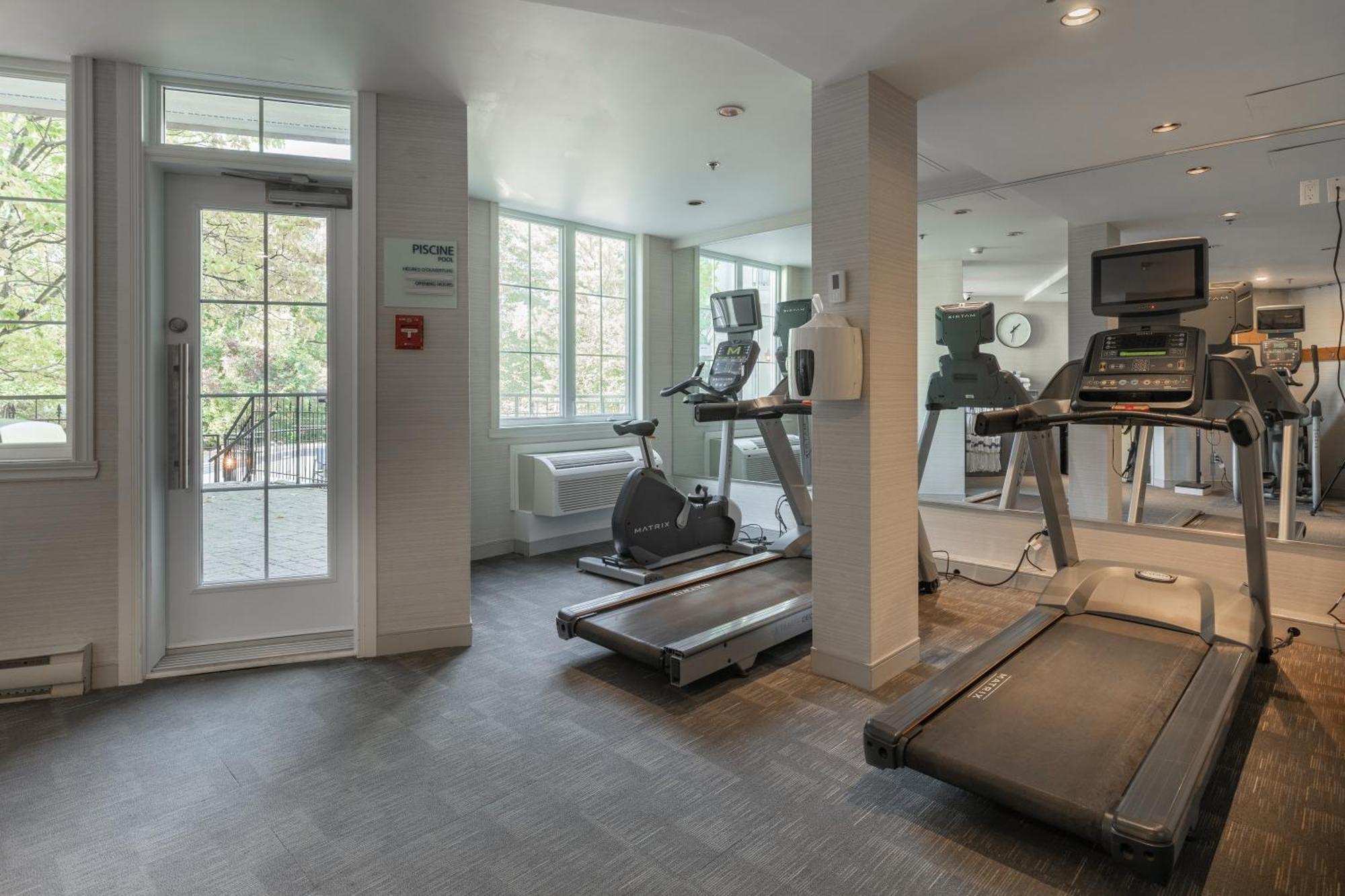 Holiday Inn Express & Suites Tremblant By Ihg Монт-Тремблант Екстериор снимка