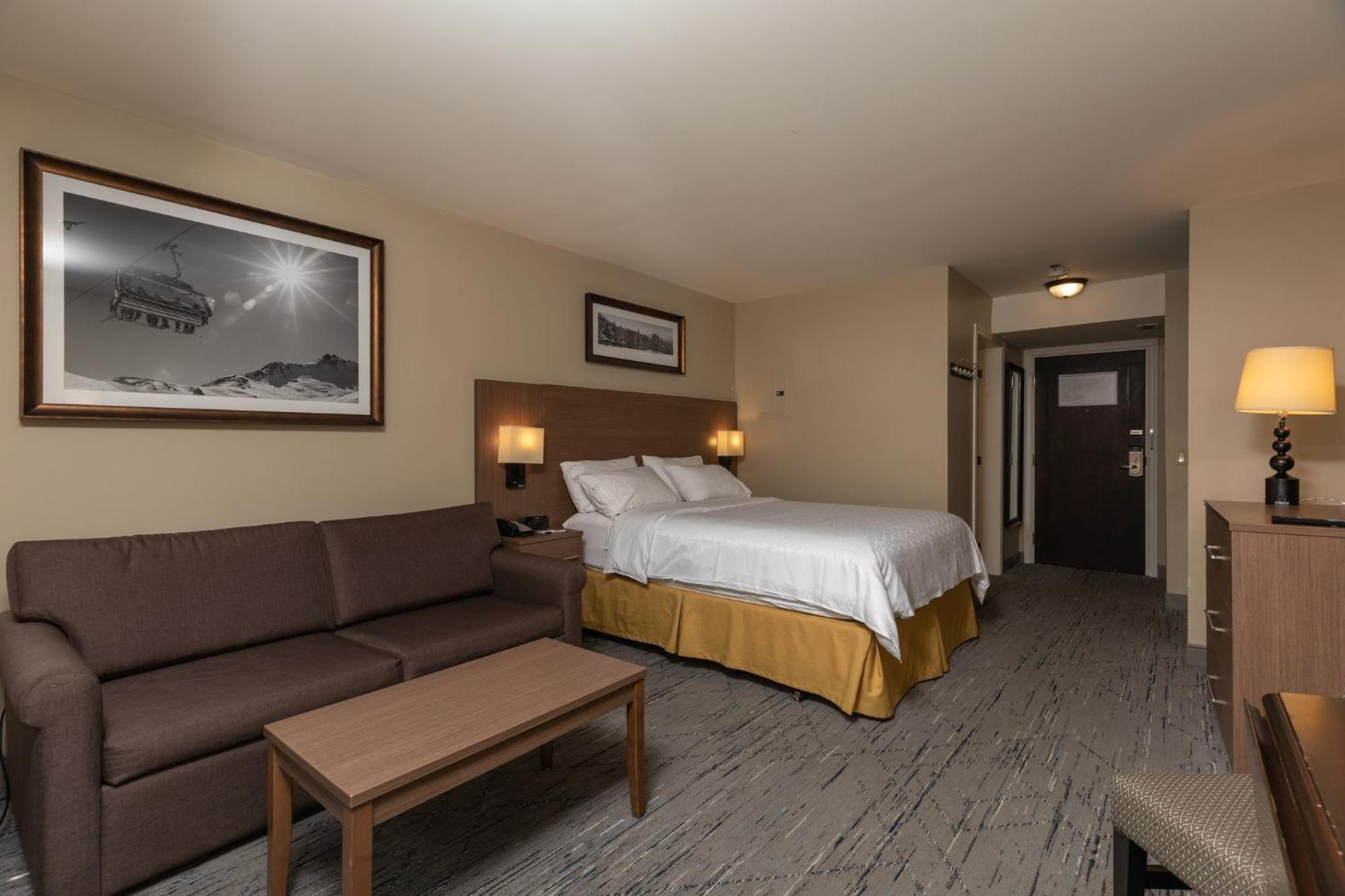 Holiday Inn Express & Suites Tremblant By Ihg Монт-Тремблант Екстериор снимка